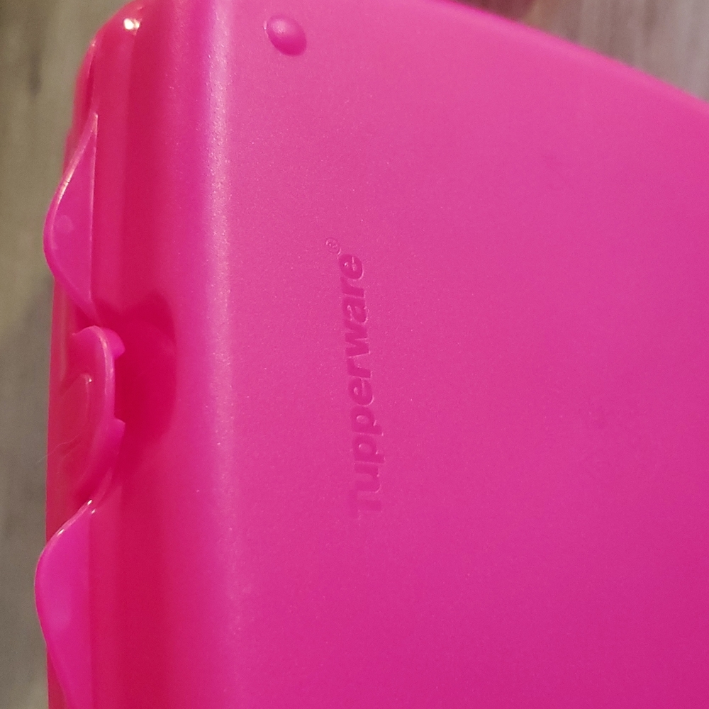 Tupperware Set - Picture 15 of 16